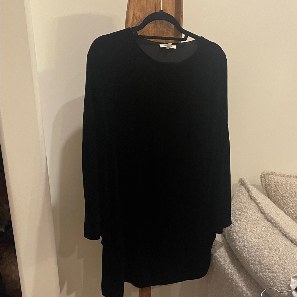 Black Velvet Long Sleeve Dress